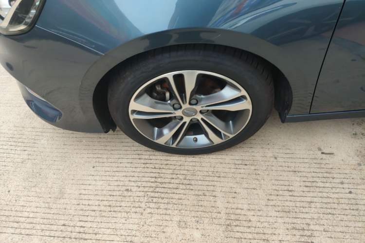 Used Geely Auto Binray 2019 200T DCT Binzhi Edition Left Front Wheel Hub
