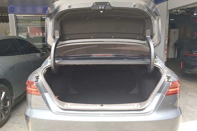 Used Geely Auto Binray 2019 200T DCT Binzhi Edition Trunk
