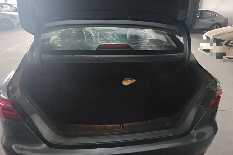 Used Geely Auto Binray 2019 200T DCT Binzhi Edition Trunk