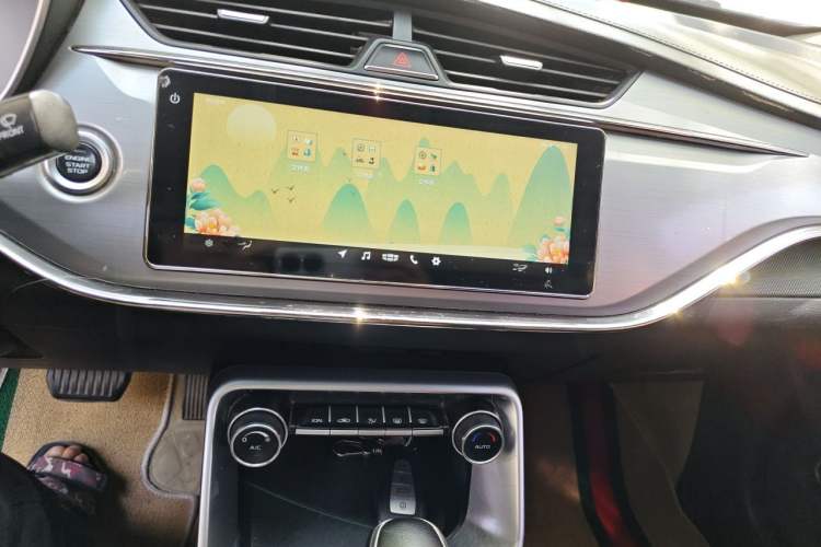 Used Geely Auto Binray 2019 200T DCT Binzhi Edition Audio And AC Panel