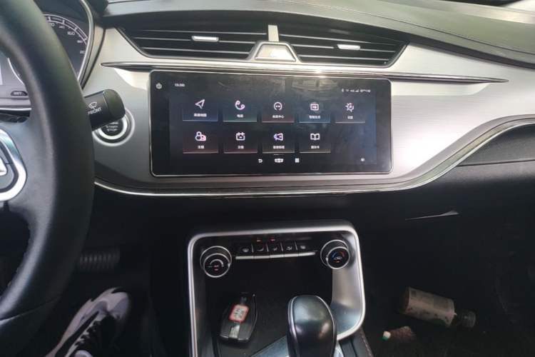 Used Geely Auto Binray 2019 200T DCT Binchi Edition Audio And AC Panel