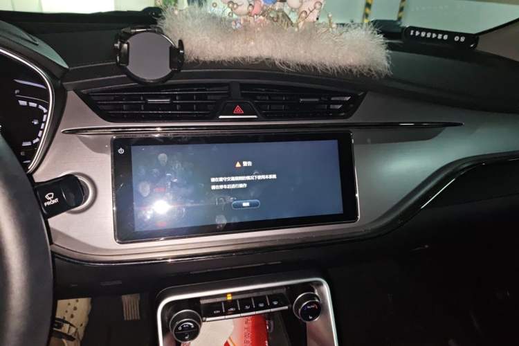 Used Geely Auto Binray 2019 200T DCT Brilliant Edition Audio And AC Panel