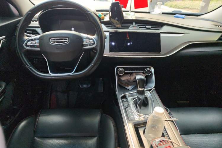 Used Geely Auto Binray 2019 200T DCT Binzhi Edition Center Console