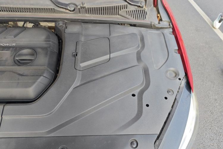 Used Geely Auto Binray 2019 200T DCT Binzhi Edition Engine Bay Left