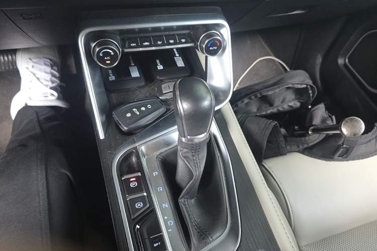 Used Geely Auto Binray 2019 200T DCT Binzhi Edition Gear Lever