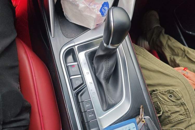 Used Geely Auto Binray 2019 200T DCT Brilliant Edition Gear Lever