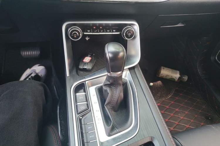 Used Geely Auto Binray 2019 200T DCT Binchi Edition Gear Lever
