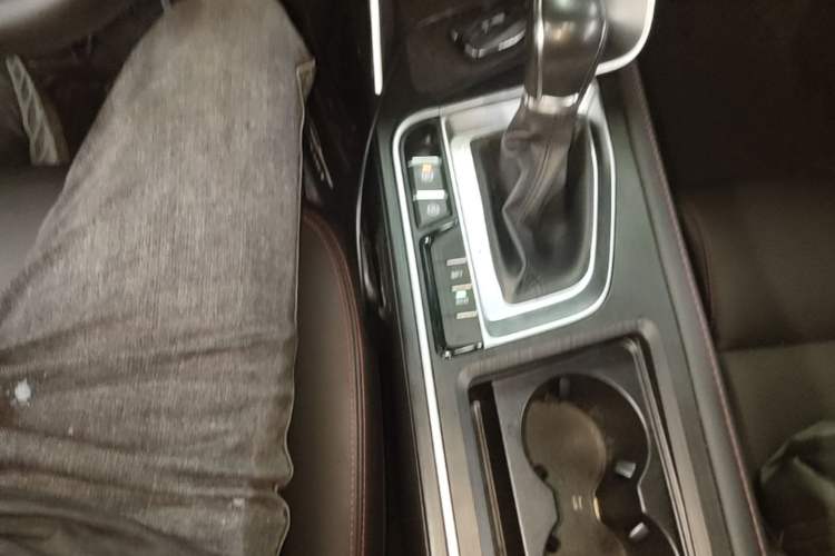 Used Geely Auto Binray 2019 200T DCT Asian Games Edition Gear Lever