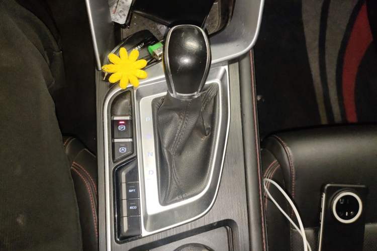 Used Geely Auto Binray 2019 200T DCT Binchi Edition Gear Lever