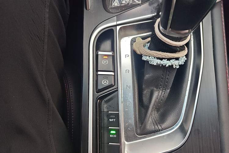 Used Geely Auto Binray 2019 200T DCT Binzhi Edition Gear Lever
