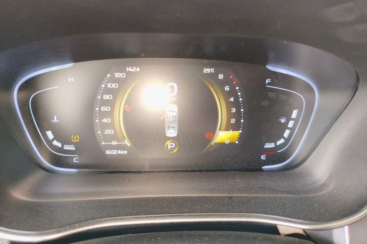 Used Geely Auto Binray 2019 200T DCT Brilliant Edition Instrument Cluster