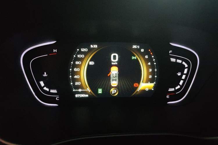 Used Geely Auto Binray 2019 200T DCT Brilliant Edition Instrument Cluster