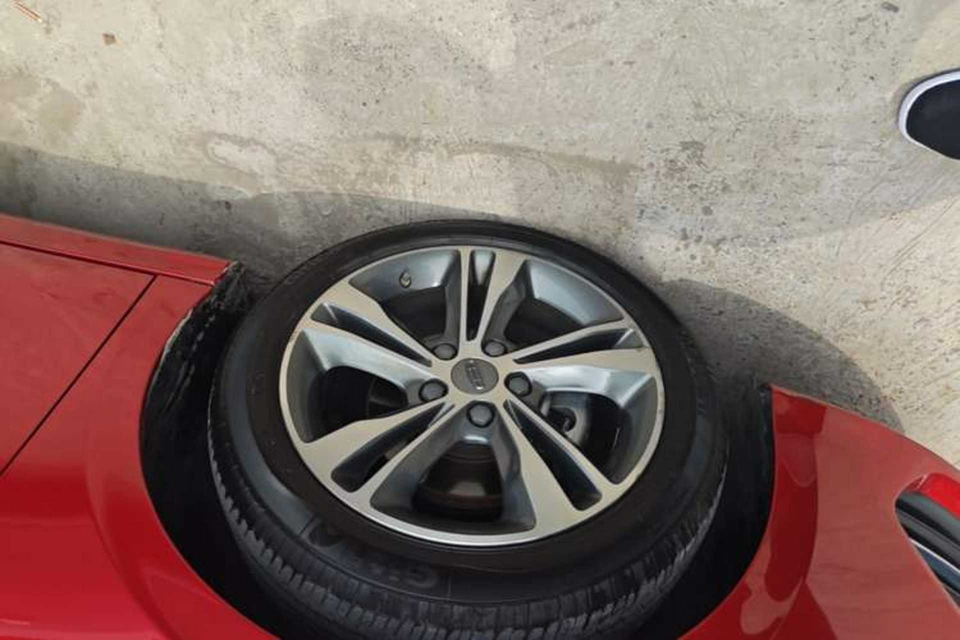 Used Geely Auto Binray 2019 200T DCT Binzhi Edition Left Front Wheel Hub