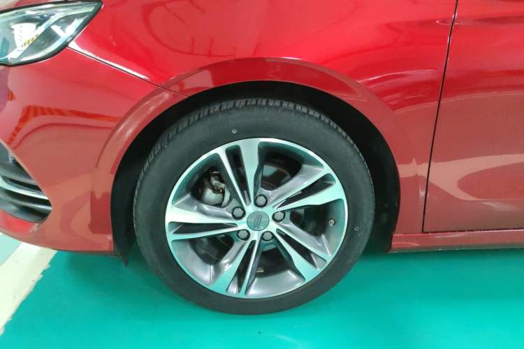 Used Geely Auto Binray 2019 200T DCT Binzhi Edition Left Front Wheel Hub