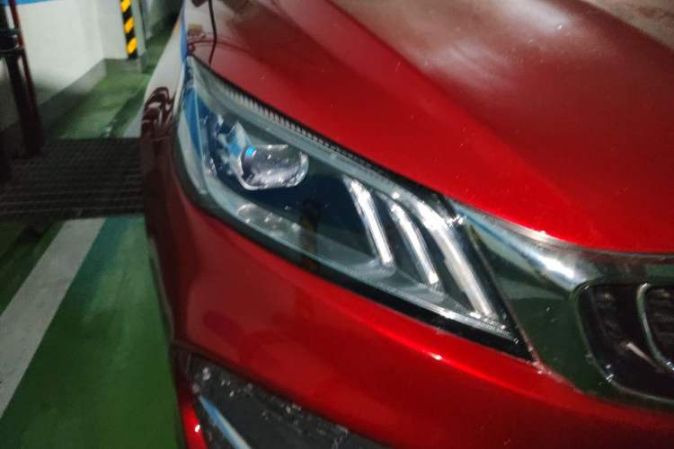 Used Geely Auto Binray 2019 200T DCT Binzhi Edition Right Front Headlight