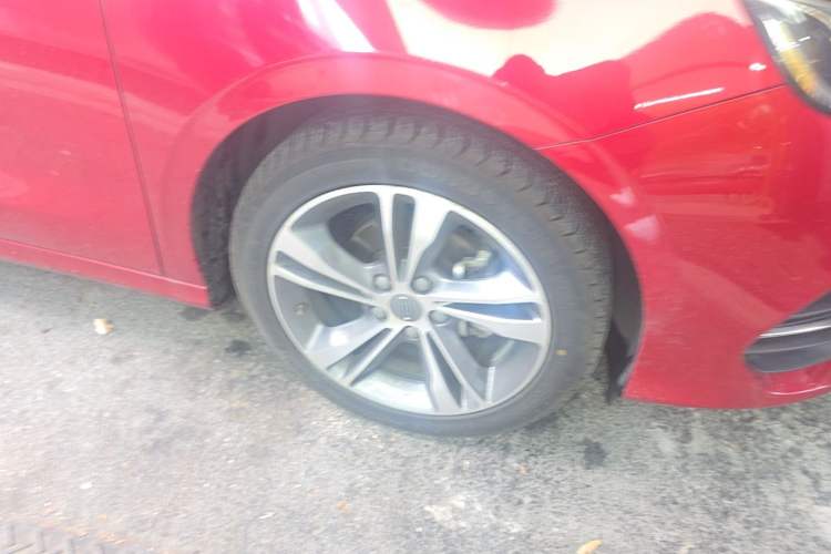 Used Geely Auto Binray 2019 200T DCT Binzhi Edition Right Front Wheel Hub