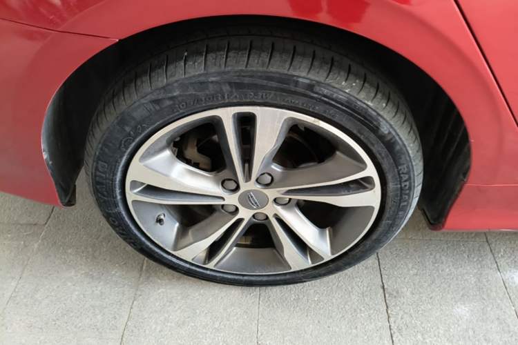 Used Geely Auto Binray 2019 200T DCT Binzhi Edition Right Rear Wheel Hub