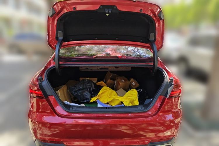 Used Geely Auto Binray 2019 200T DCT Binzhi Edition Trunk
