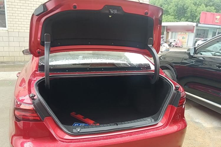 Used Geely Auto Binray 2019 200T DCT Brilliant Edition Trunk