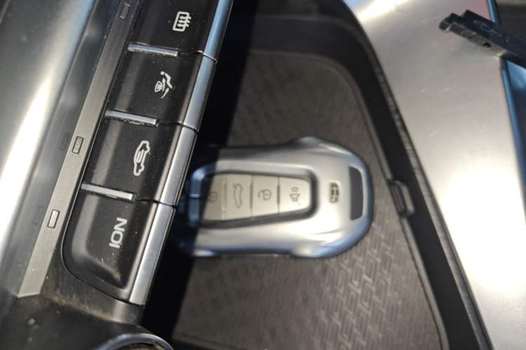Used Geely Auto Binray 2019 200T DCT Brilliant Edition Vehicle Key