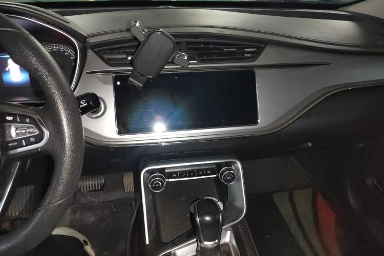 Used Geely Auto Binray 2019 200T DCT Binchi Edition Audio And AC Panel