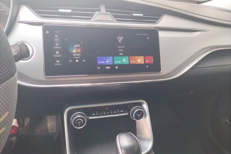 Used Geely Auto Binray 2019 200T DCT Binchi Edition Audio And AC Panel