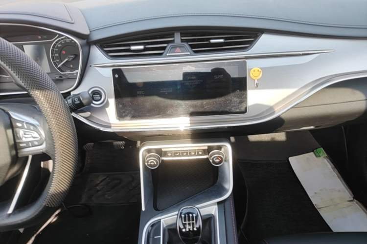 Used Geely Auto Binray 2019 200T Manual Binchi Edition Audio And AC Panel