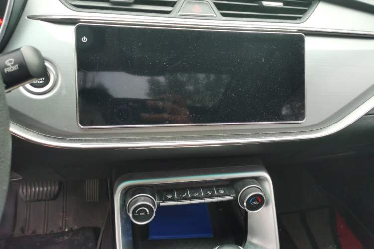Used Geely Auto Binray 2019 200T DCT Binchi Edition Audio And AC Panel