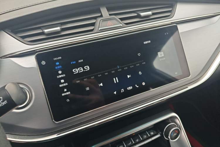 Used Geely Auto Binray 2019 200T DCT Binchi Edition Audio And AC Panel