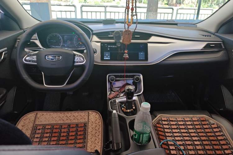 Used Geely Auto Binray 2019 200T Manual Binchi Edition Center Console