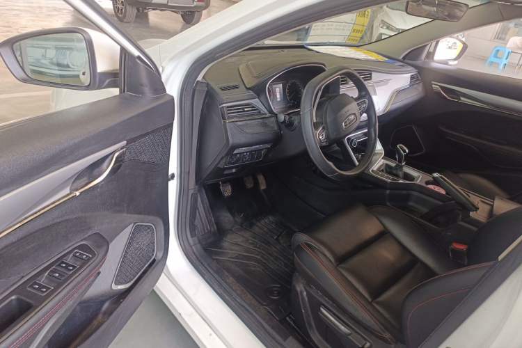 Used Geely Auto Binray 2019 200T Manual Binchi Edition Driver Seat