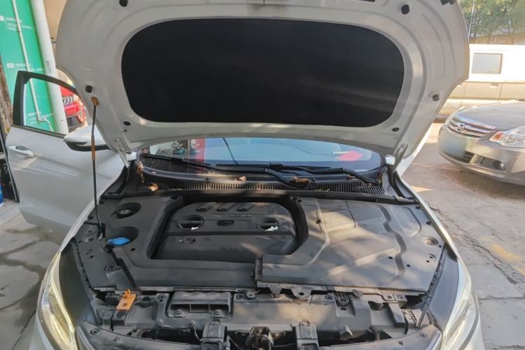 Used Geely Auto Binray 2019 200T DCT Binzhi Edition Engine Bay