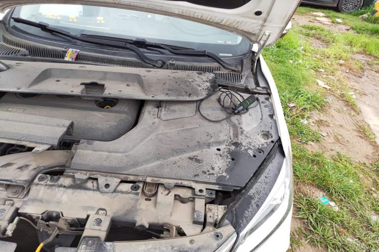 Used Geely Auto Binray 2019 200T DCT Binzhi Edition Engine Bay Left