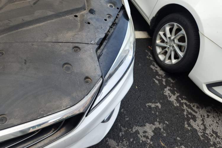 Used Geely Auto Binray 2019 200T DCT Binzhi Edition Engine Bay Left