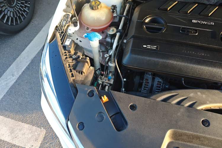 Used Geely Auto Binray 2019 200T Manual Binchi Edition Engine Bay Right