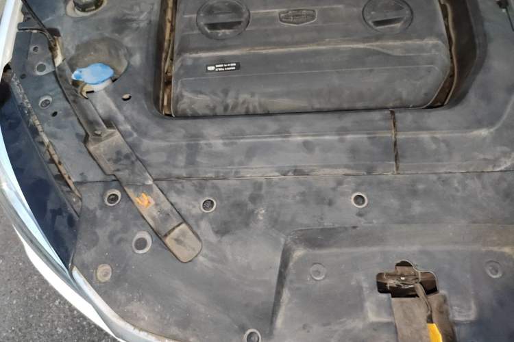 Used Geely Auto Binray 2019 200T DCT Binzhi Edition Engine Bay Right