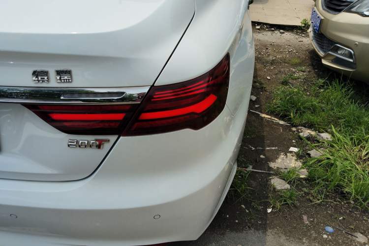 Used Geely Auto Binray 2019 200T DCT Binchi Edition Exterior 3