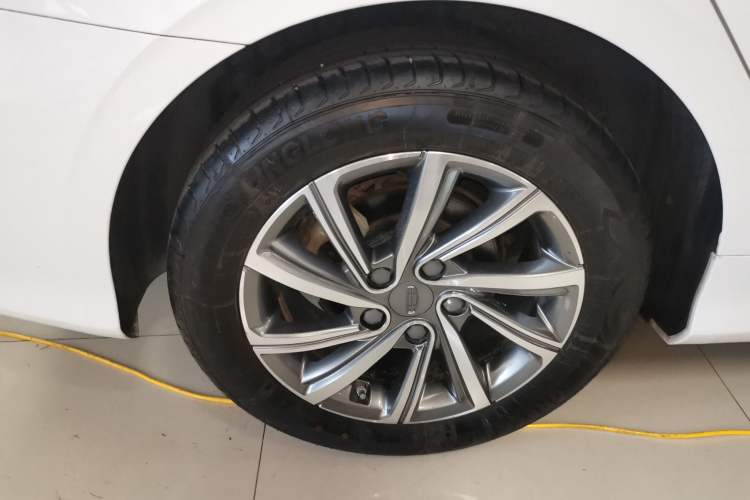 Used Geely Auto Binray 2019 200T Manual Binchi Edition Exterior 3