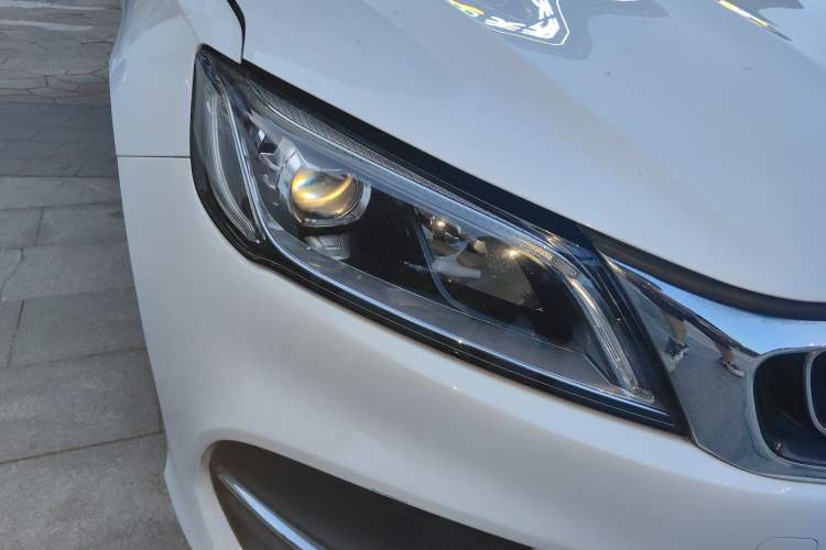 Used Geely Auto Binray 2019 200T Manual Binchi Edition Exterior 3