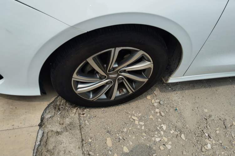 Used Geely Auto Binray 2019 200T DCT Binchi Edition Exterior 4