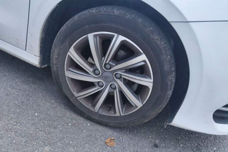 Used Geely Auto Binray 2019 200T DCT Binchi Edition Exterior 4