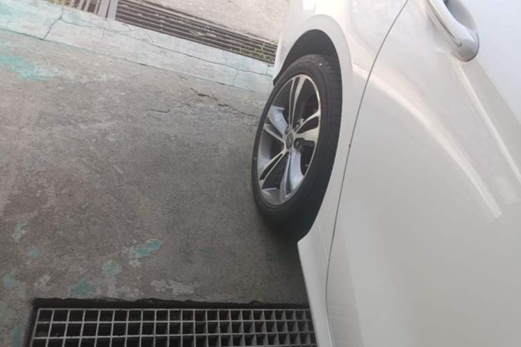 Used Geely Auto Binray 2019 200T DCT Binzhi Edition Exterior 5