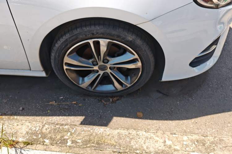 Used Geely Auto Binray 2019 200T DCT Binzhi Edition Exterior 7