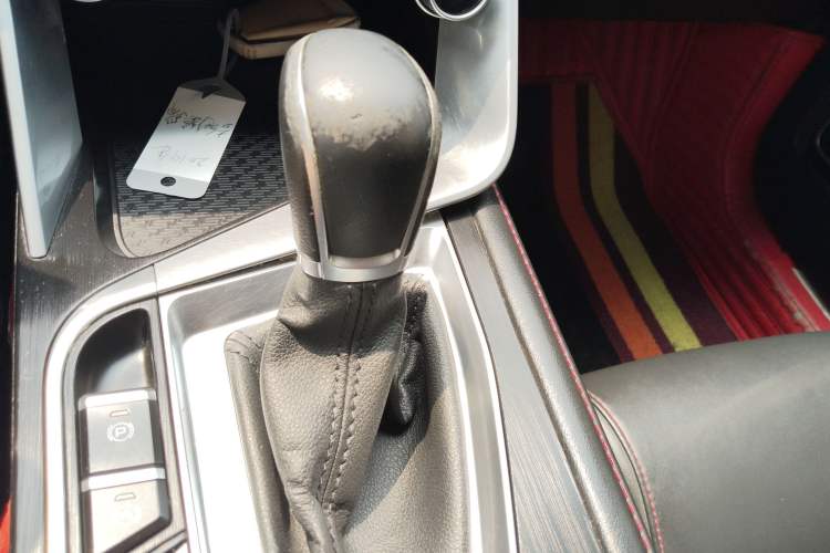Used Geely Auto Binray 2019 200T DCT Binchi Edition Gear Lever
