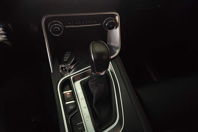 Used Geely Auto Binray 2019 200T DCT Binchi Edition Gear Lever