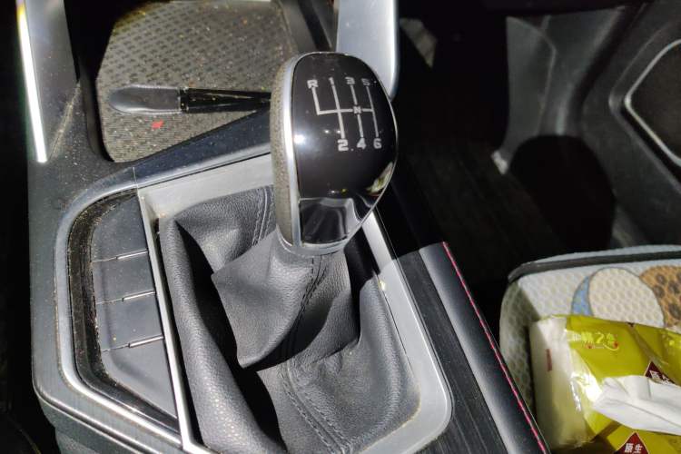 Used Geely Auto Binray 2019 200T Manual Binchi Edition Gear Lever