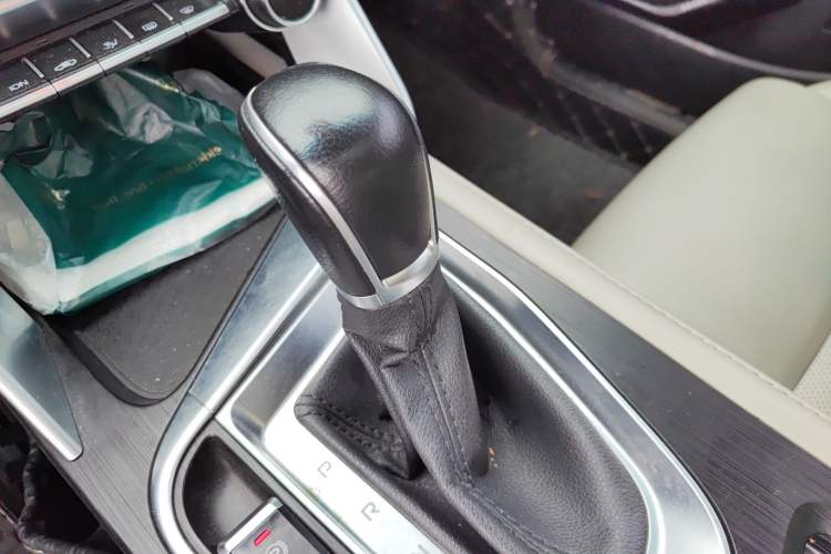 Used Geely Auto Binray 2019 200T DCT Binzhi Edition Gear Lever