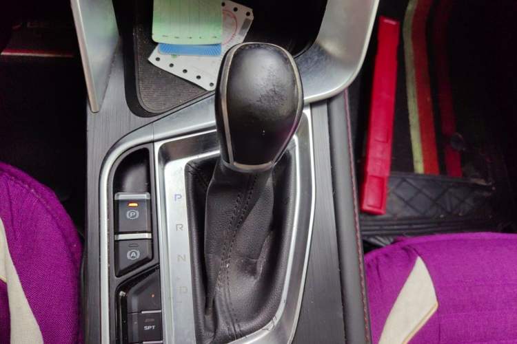 Used Geely Auto Binray 2019 200T DCT Asian Games Edition Gear Lever