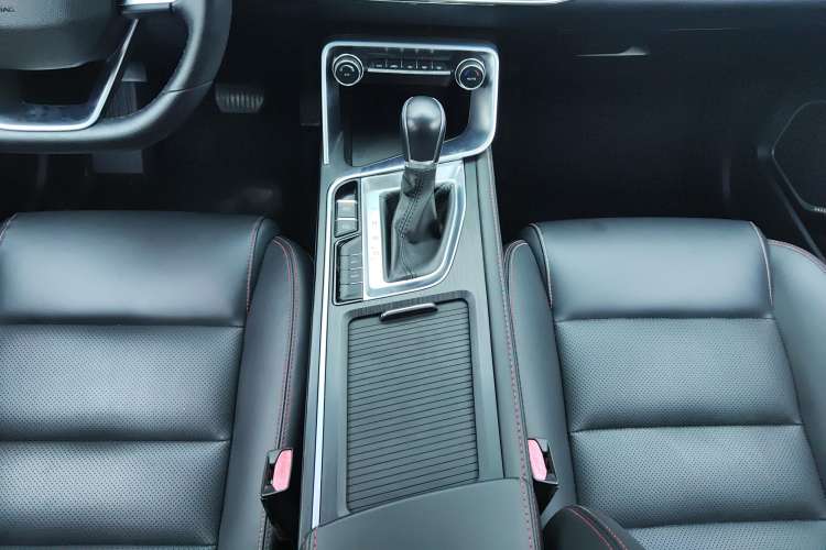 Used Geely Auto Binray 2019 200T DCT Binzhi Edition Gear Lever