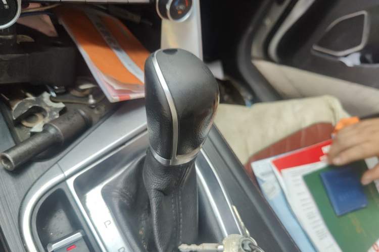 Used Geely Auto Binray 2019 200T DCT Binchi Edition Gear Lever